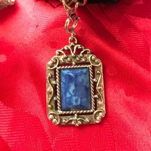 Necklace square pendant blue w silver tone chain